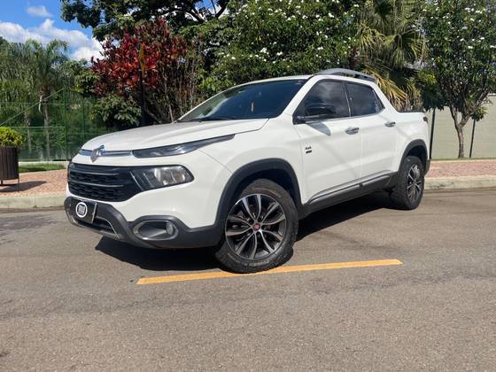 FIAT TORO 2.0 16V TURBO DIESEL VOLCANO 4WD AT9